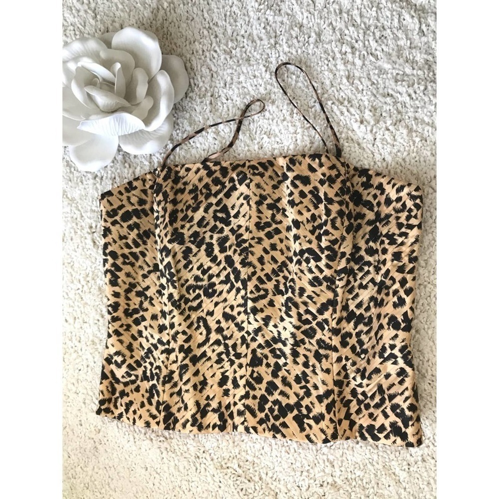 Lillie Rubin, leopard print top